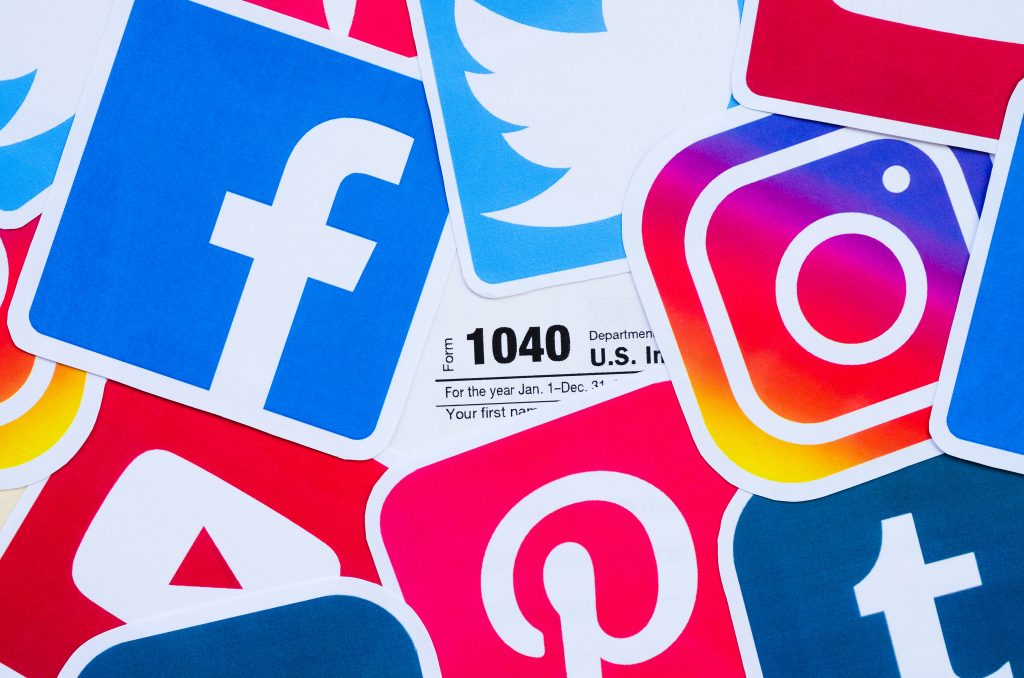 Ignoring Social Media Vetting Requirements when switching visas.